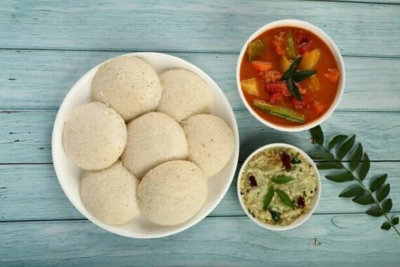 idli sambar with chatpati chutney - Image 2